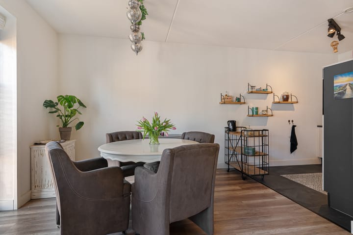 Photo 12 of Louis Davidsstraat 70