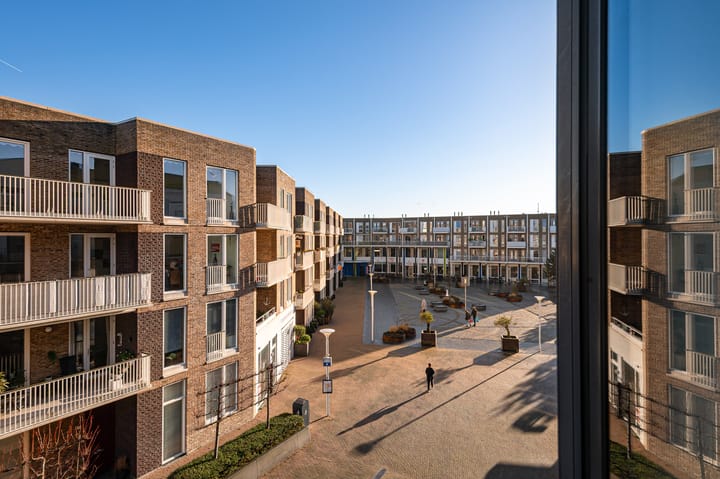 Photo 19 of Louis Davidsstraat 70