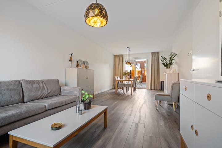 Photo 12 of Houwerdastraat 39