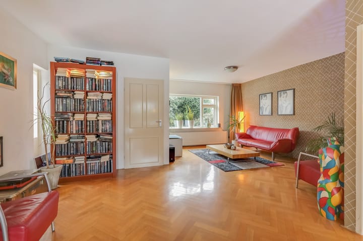 Foto 16 van Hans Memlingstraat 10