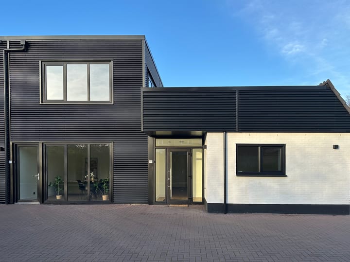 Photo 2 of Noordeinde 167-A6