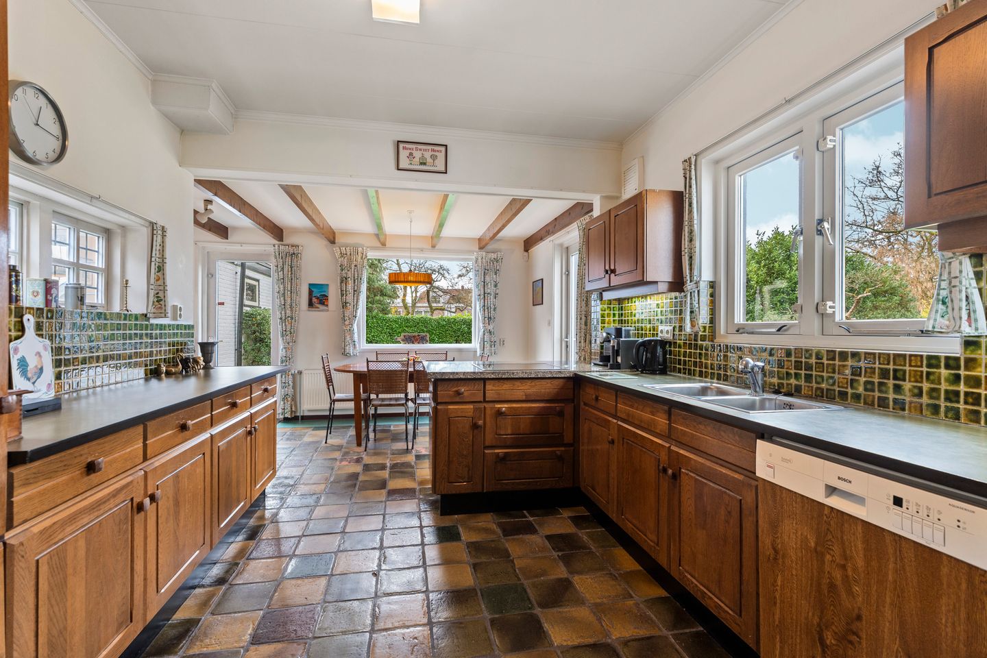 Foto 19 van Tromplaan 19