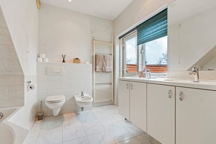 Foto 32 van Tromplaan 19