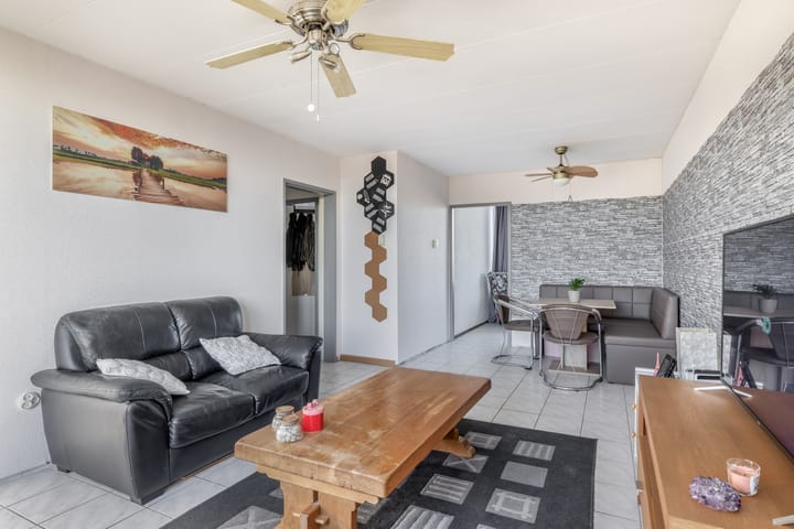 Photo 2 of Albert Cuypstraat 107