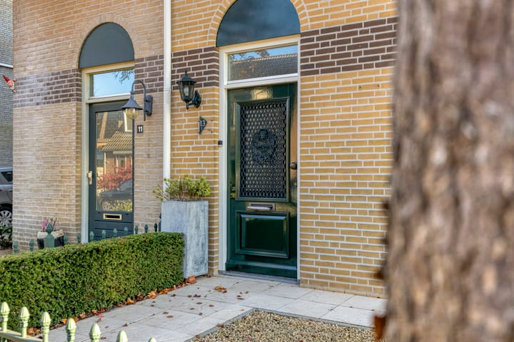 Foto 9 van Ekster 13