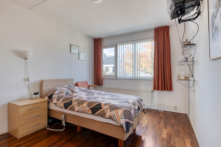 Foto 22 van Ekster 13