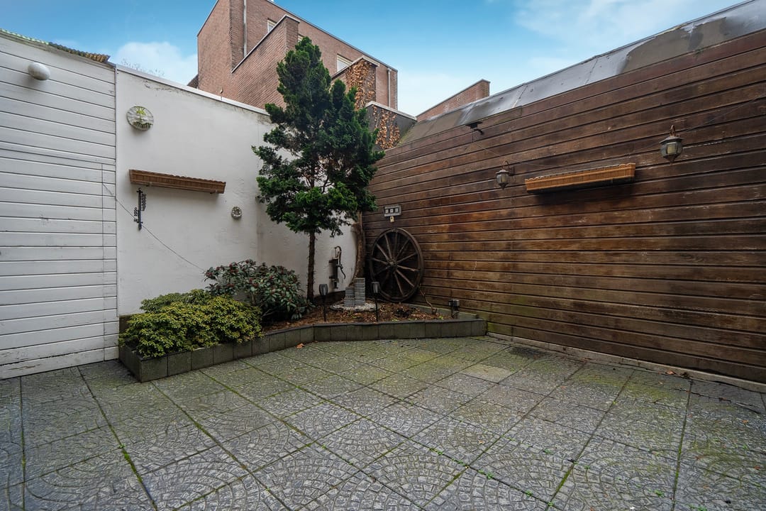 Photo 23 of Paterstraat 91