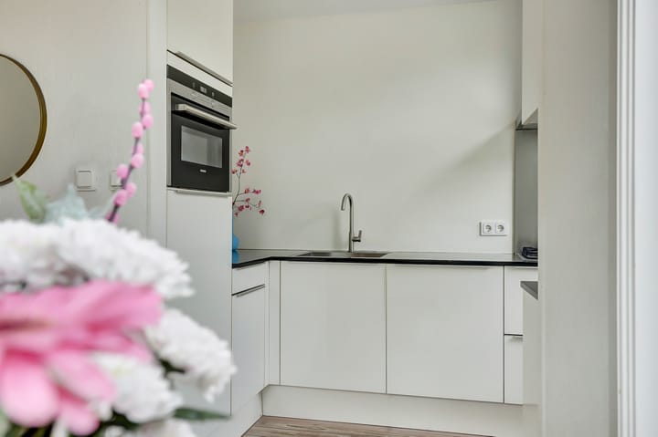 Photo 3 of Eerste Hieronymus van Alphenstraat 27