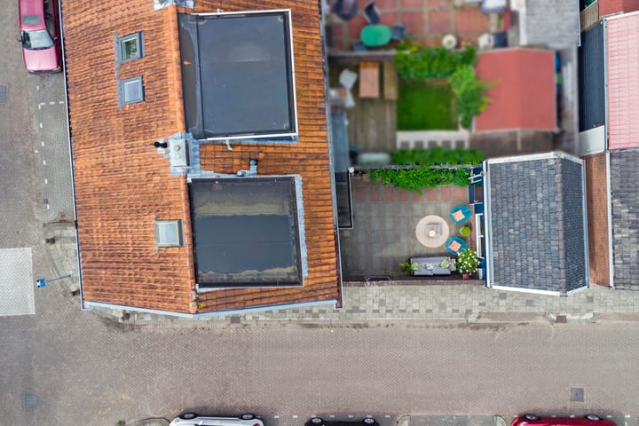 Photo 37 of Eerste Hieronymus van Alphenstraat 27