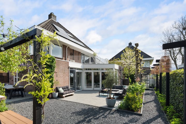 Photo 3 of Huibert van der Hoekpln 1