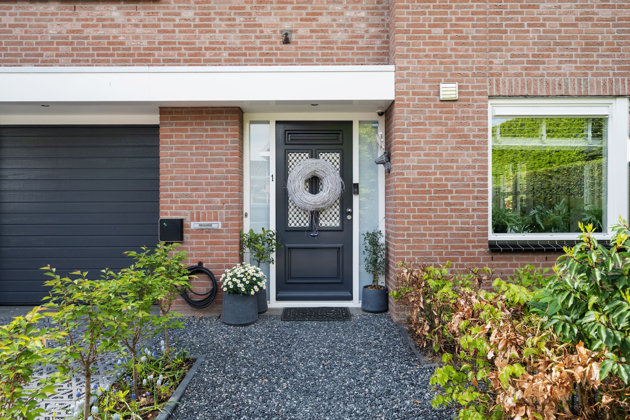 Photo 6 of Huibert van der Hoekpln 1