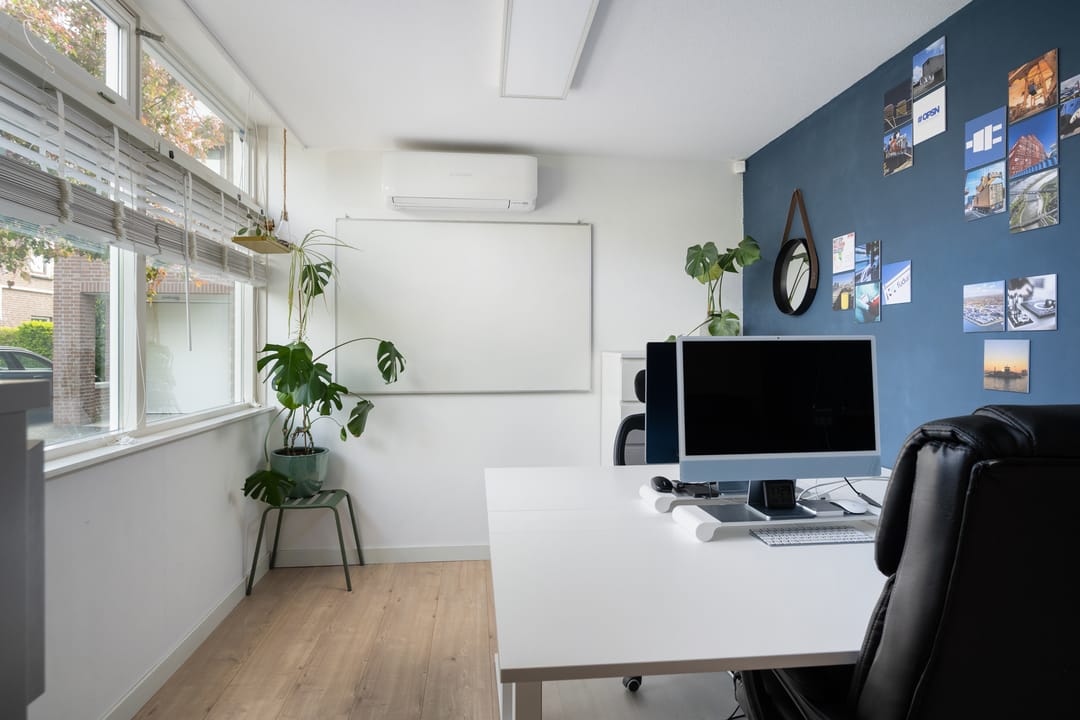 Photo 31 of Huibert van der Hoekpln 1