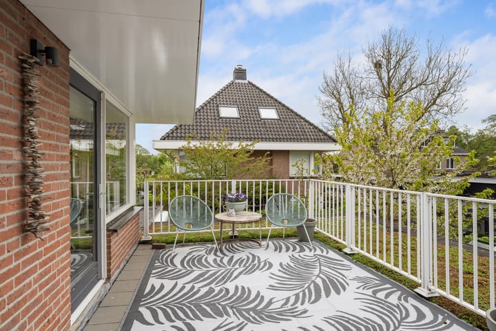 Photo 39 of Huibert van der Hoekpln 1