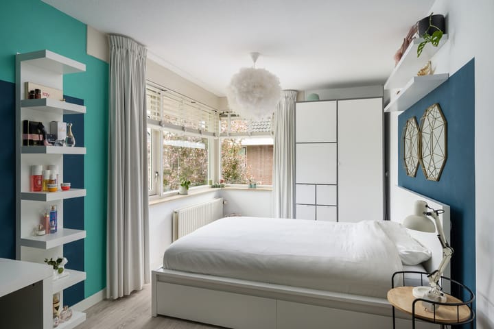 Photo 44 of Huibert van der Hoekpln 1