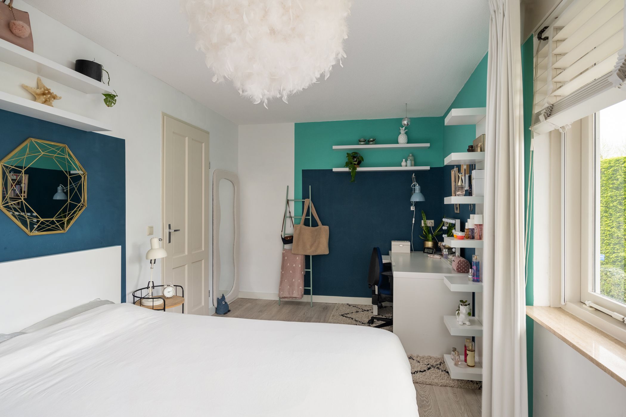 Photo 45 of Huibert van der Hoekpln 1