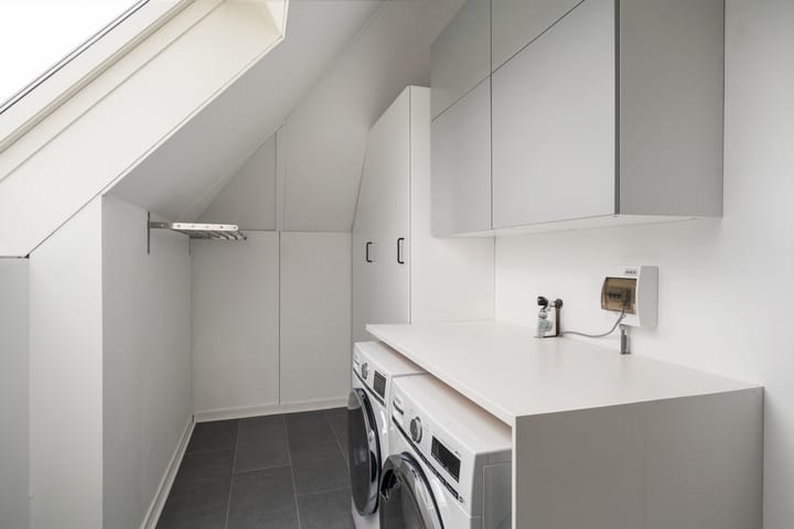 Photo 56 of Huibert van der Hoekpln 1