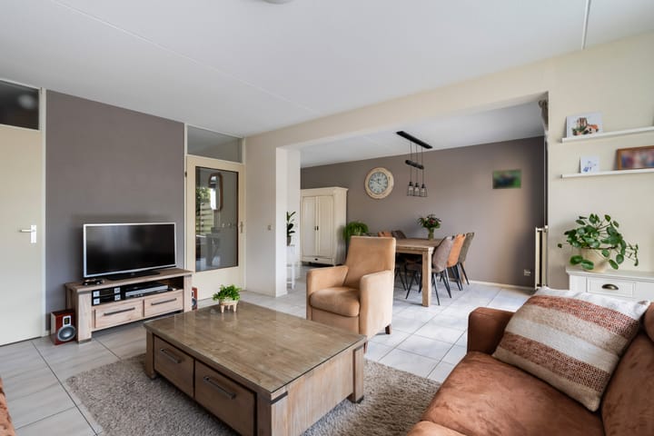 Foto 10 van Van Gochstraat 79