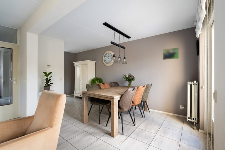 Foto 13 van Van Gochstraat 79