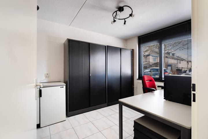 Foto 23 van Van Gochstraat 79