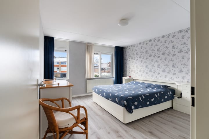 Foto 27 van Van Gochstraat 79