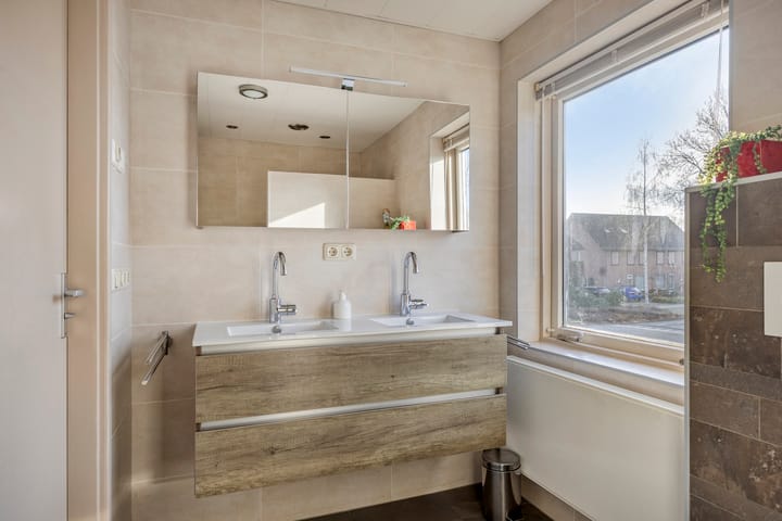 Foto 27 van Smidse 145