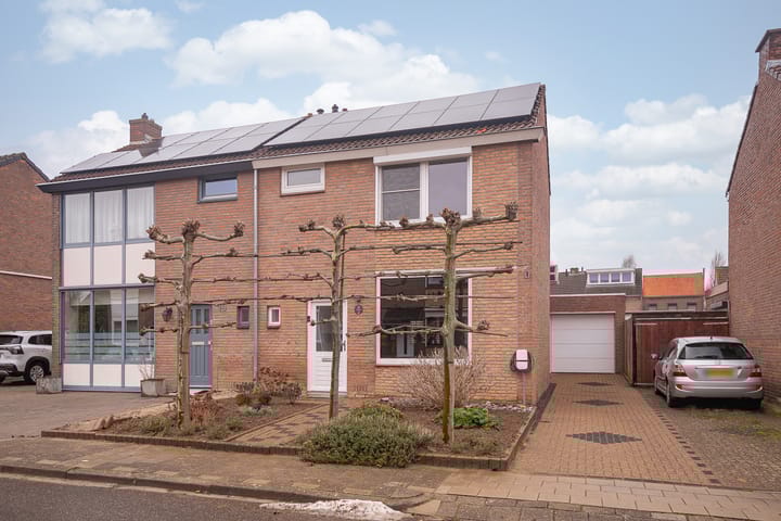 Const Huygensstraat 21 main image