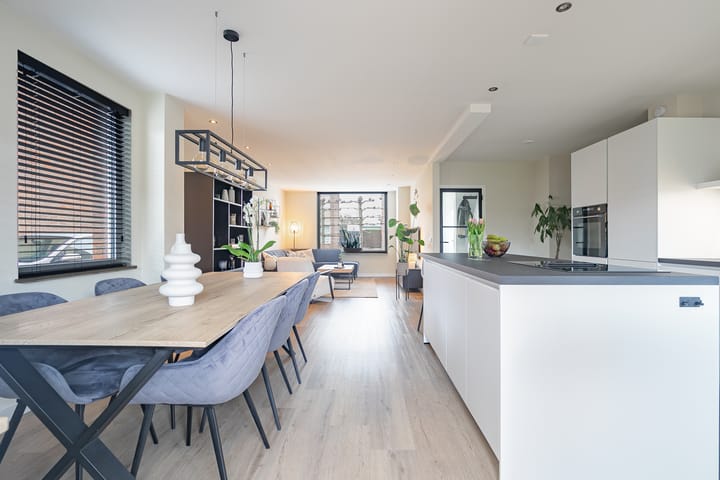 Foto 10 van Const Huygensstraat 21