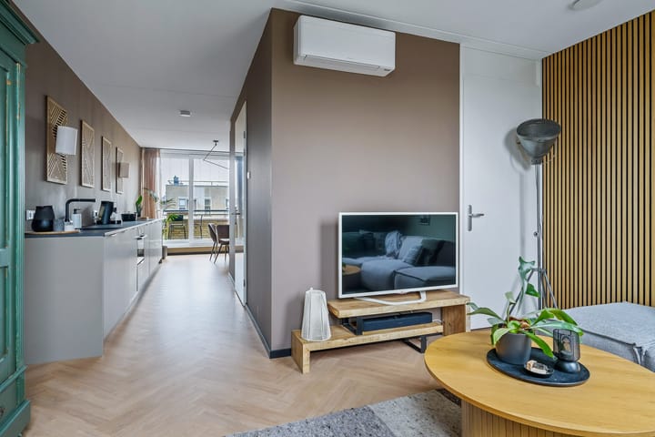 Photo 10 of Amelandsstraat 31