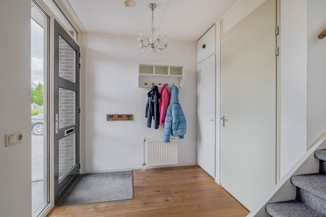 Photo 7 of Carbeel 23