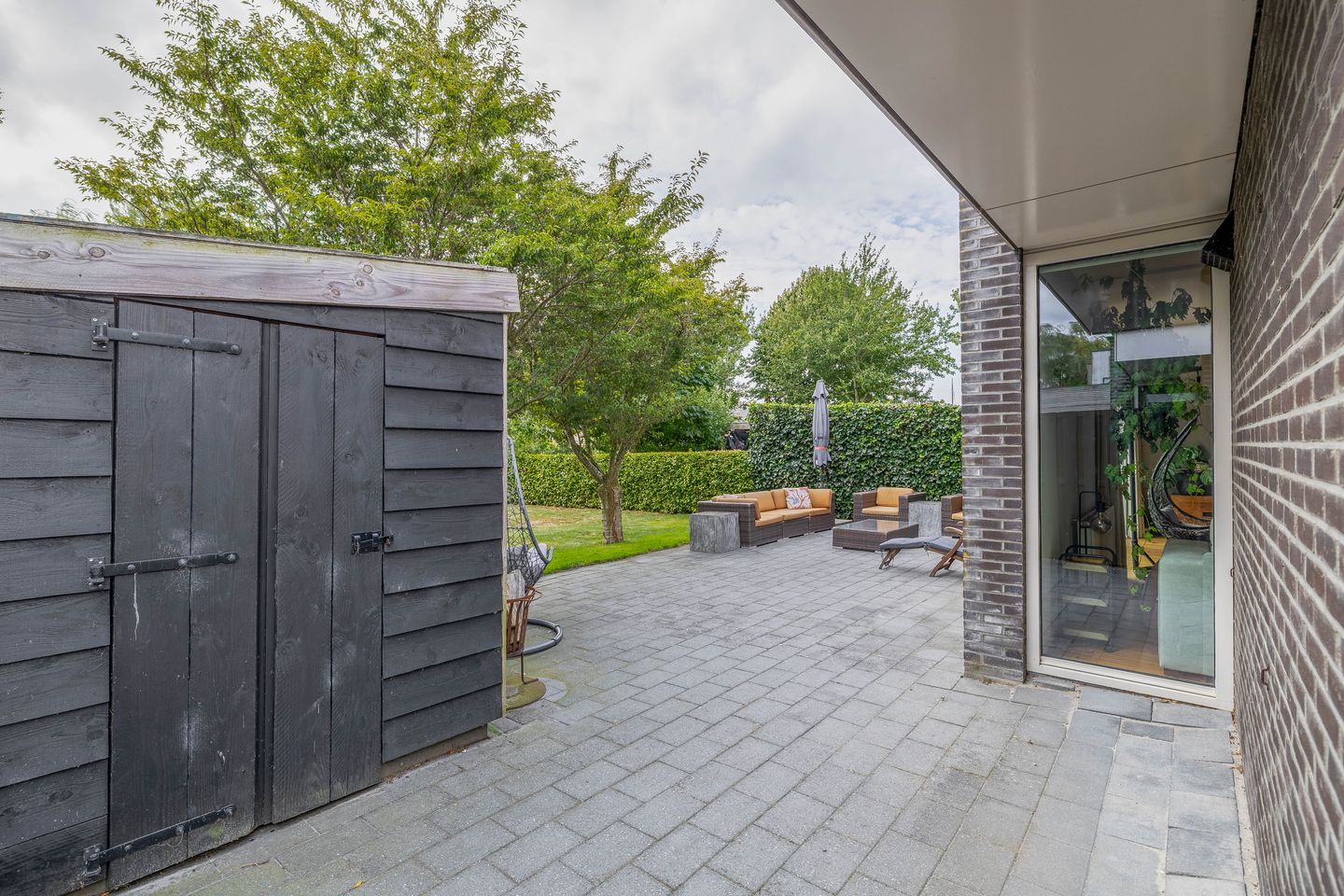 Photo 19 of Carbeel 23