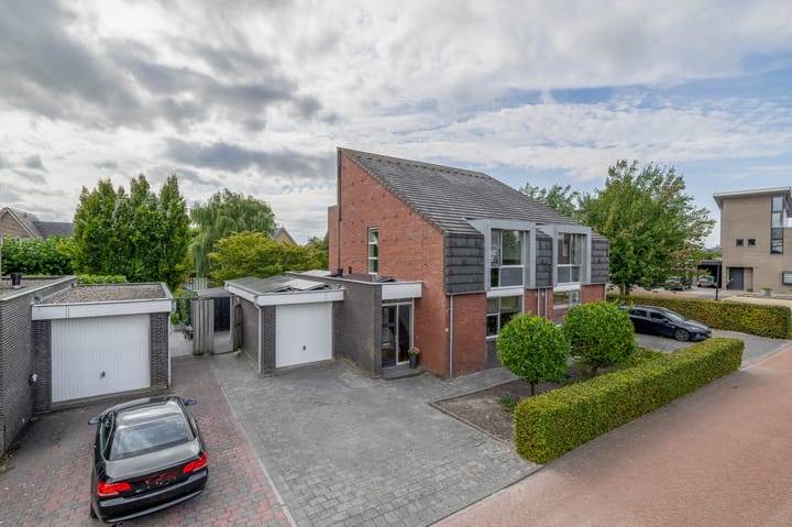 Foto 40 van Carbeel 23