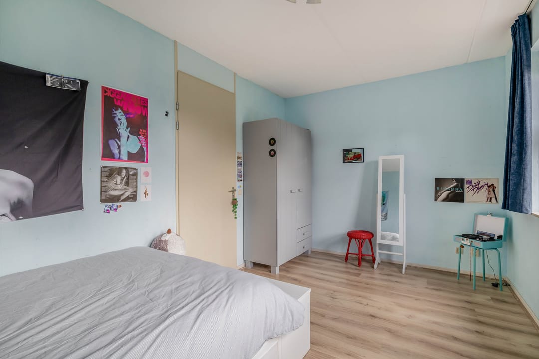 Photo 28 of Carbeel 23