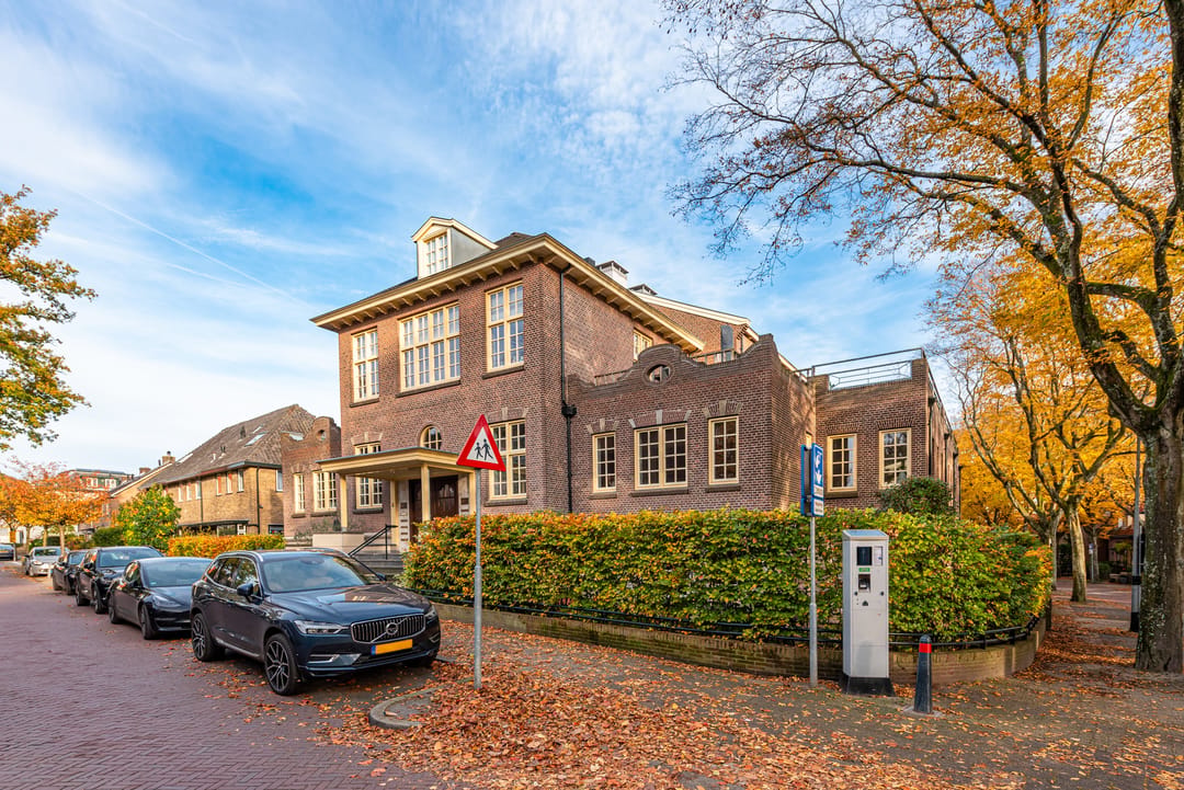 Photo 1 of Badhuislaan 15-F
