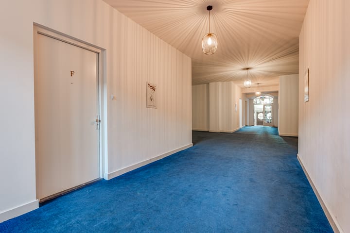 Photo 7 of Badhuislaan 15-F