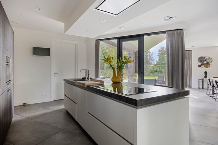 Foto 11 van Macharenseweg 25