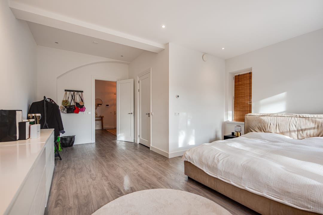 Photo 11 of Badhuislaan 15-F