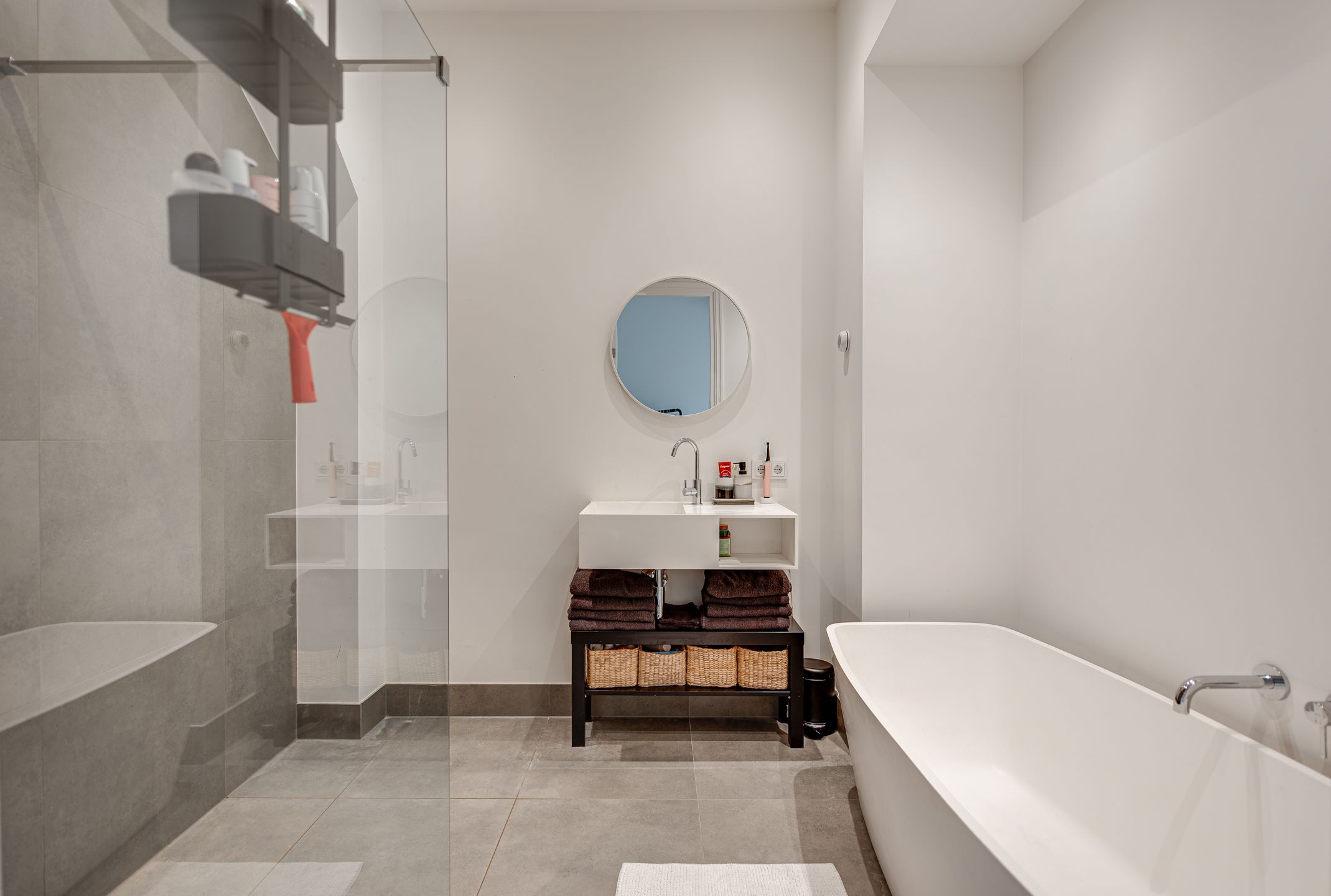 Photo 12 of Badhuislaan 15-F