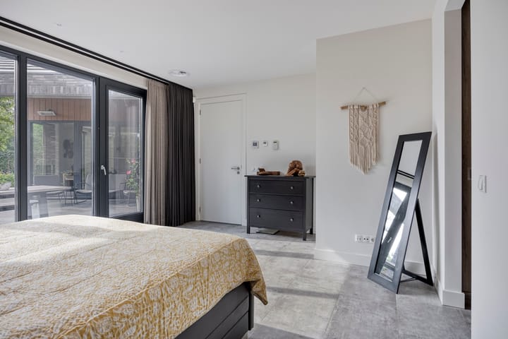 Foto 15 van Macharenseweg 25