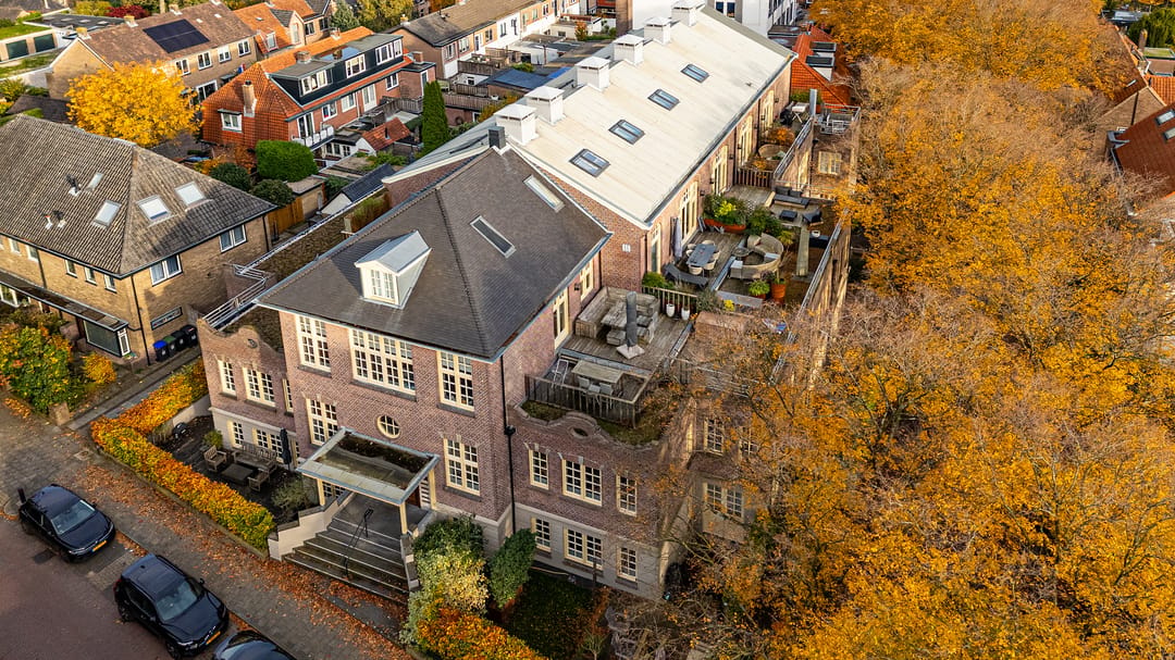 Photo 32 of Badhuislaan 15-F