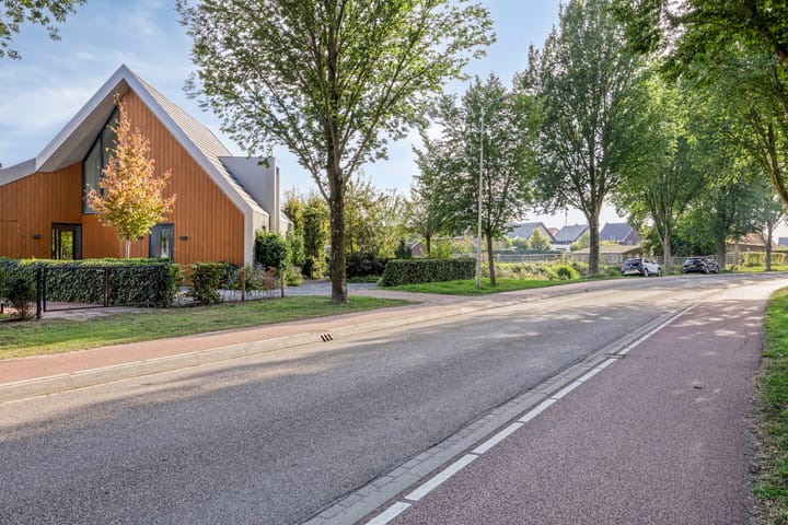 Foto 43 van Macharenseweg 25