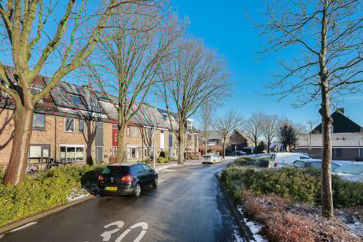 Foto 43 van Albatrosweg 10