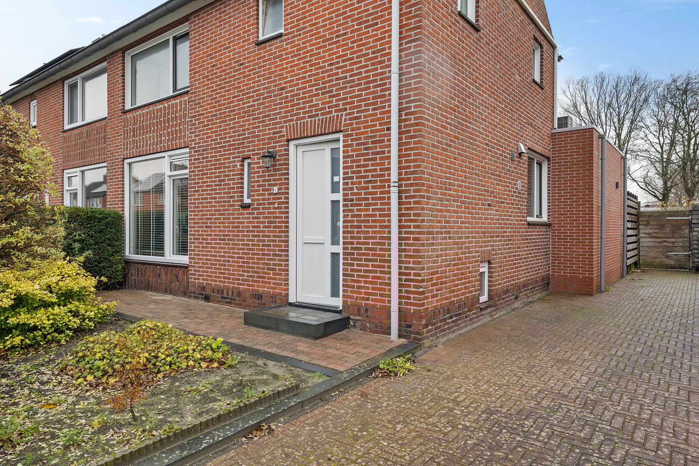 Foto 4 van Burgemeester Venemastraat 6