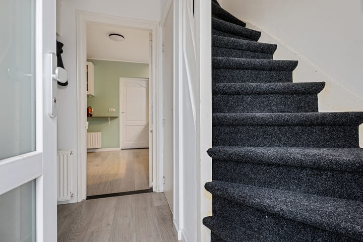 Foto 5 van Burgemeester Venemastraat 6