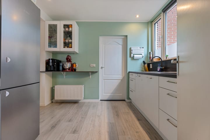 Foto 8 van Burgemeester Venemastraat 6