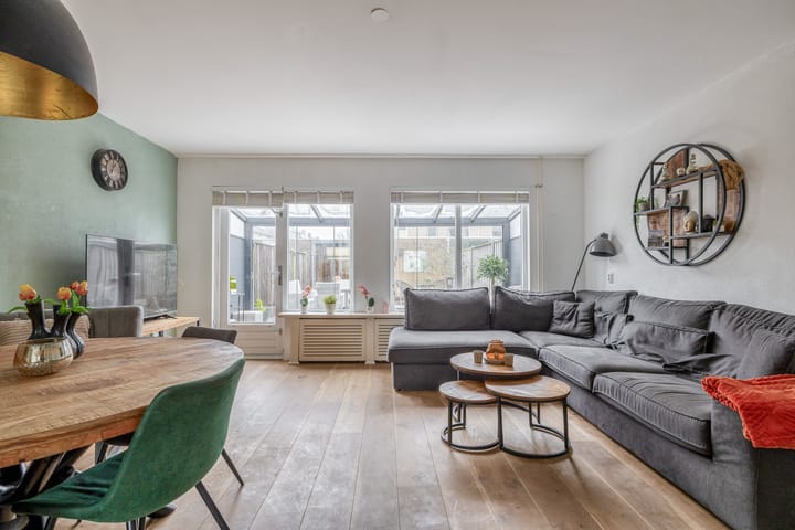 Photo 2 of Bizetstraat 16