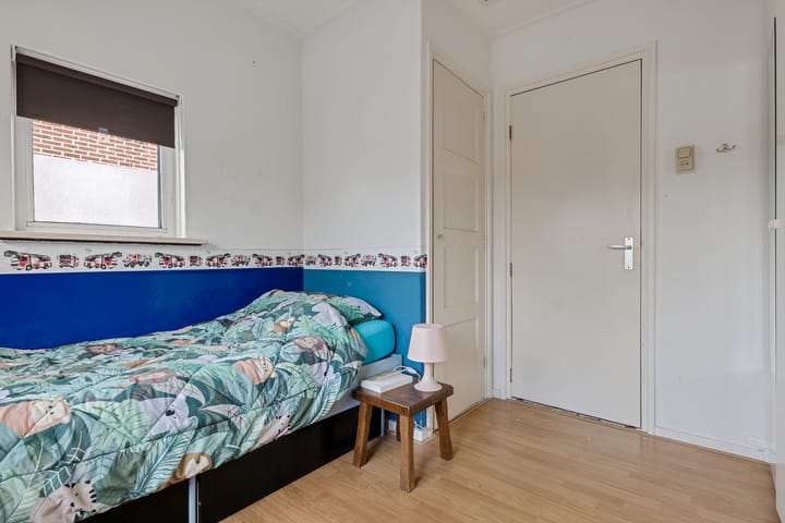 Foto 25 van Burgemeester Venemastraat 6