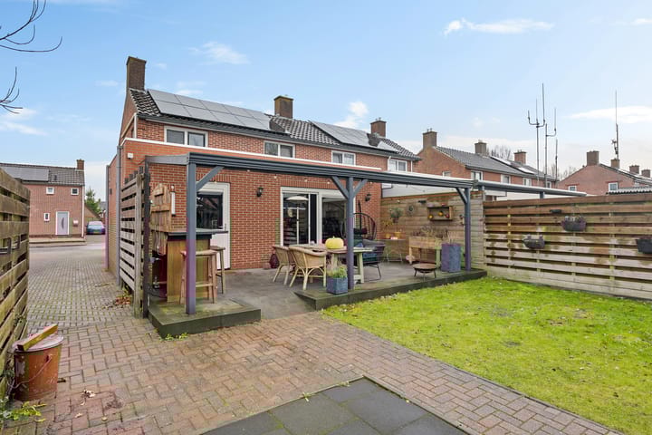 Foto 28 van Burgemeester Venemastraat 6