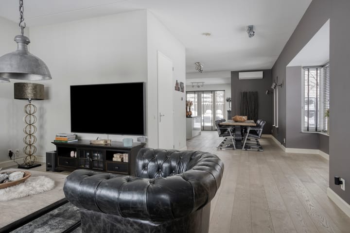 Foto 8 van Vossenstaart 1