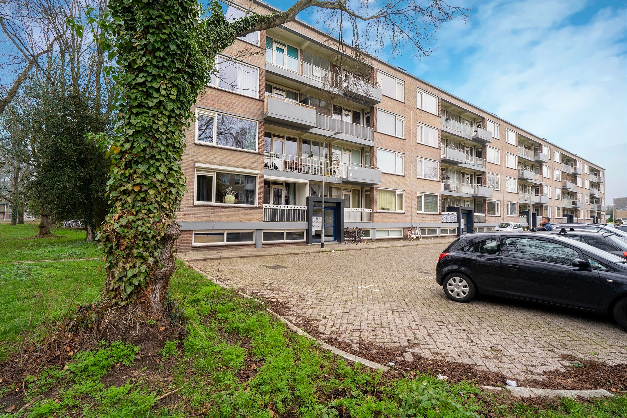 Buying a house in The Netherlands., Europalaan 235