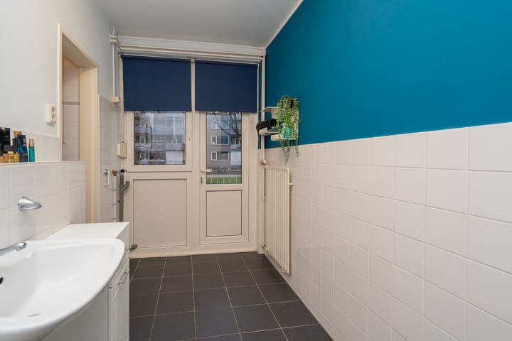 Photo 37 of Europalaan 235